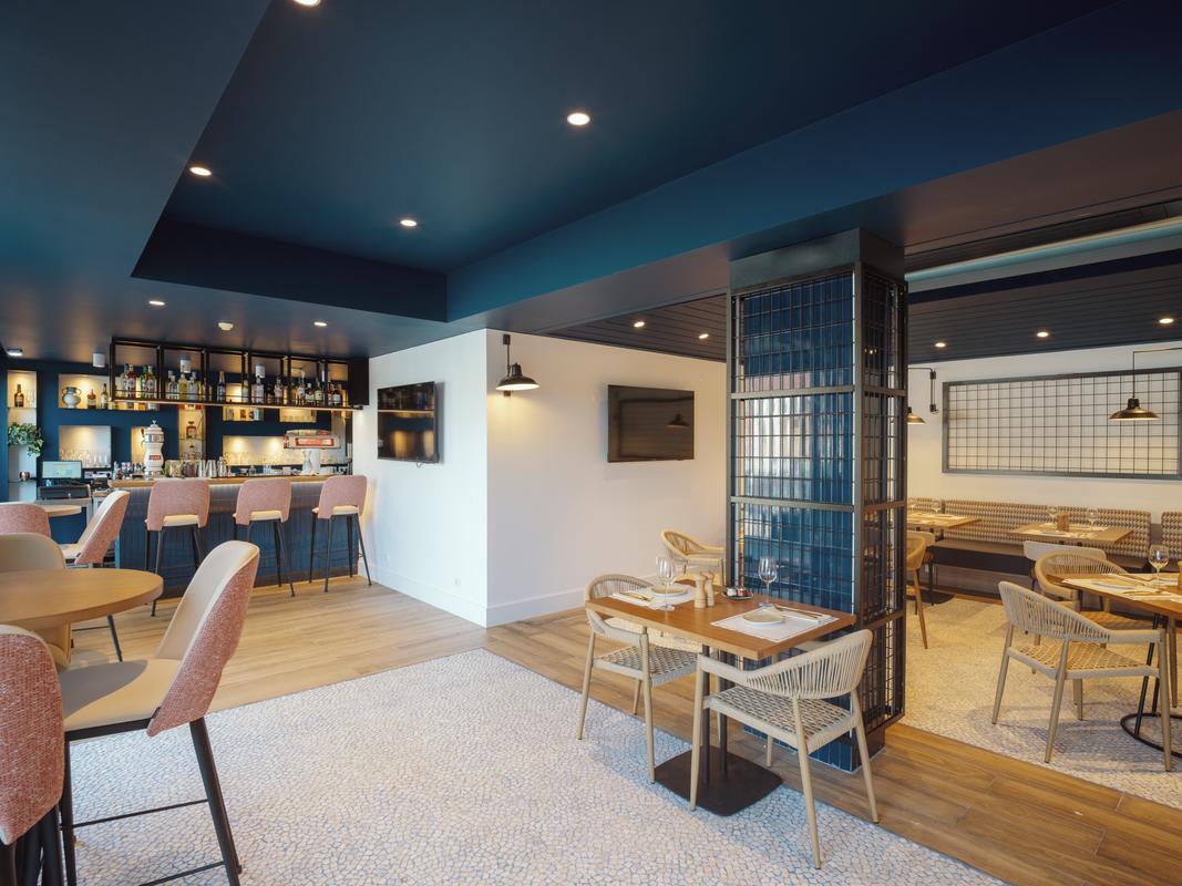 The Desire Sports Bar Dreams Madeira Resort, Spa & Marina Funchal The Desire Sports Bar Dreams Madeira Resort, Spa & Marina Funchal