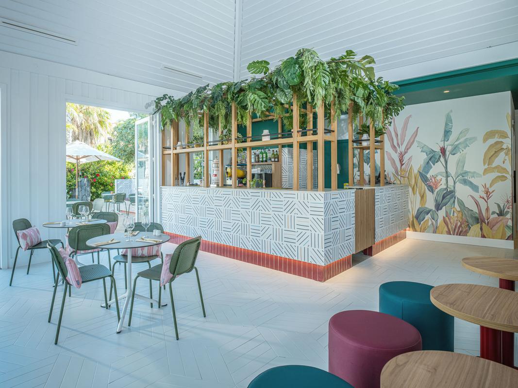 Pesqueiro Pool Bar Dreams Madeira Resort, Spa & Marina Funchal Pesqueiro Pool Bar Dreams Madeira Resort, Spa & Marina Funchal