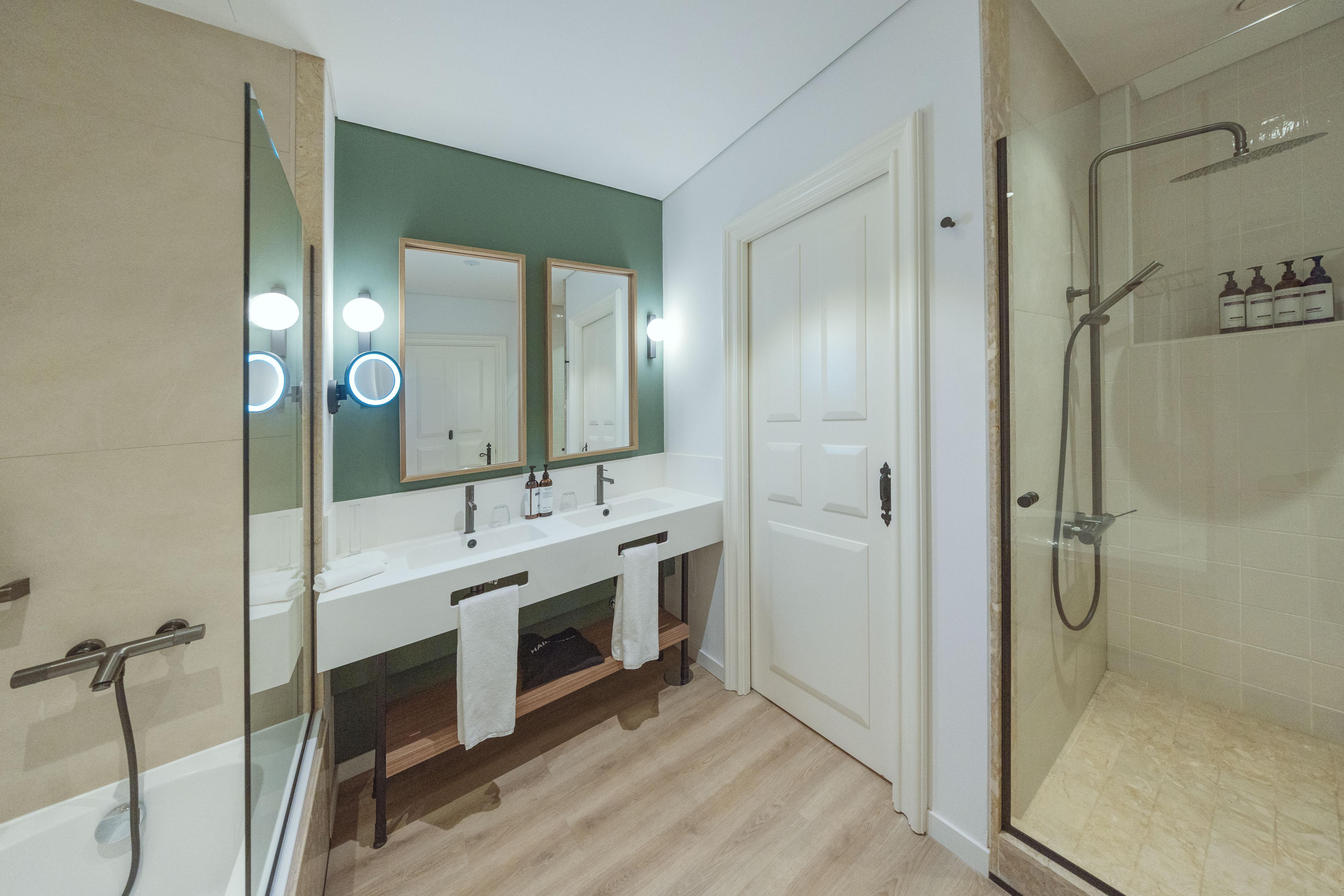 None  Dreams Madeira Resort, Spa & Marina Funchal