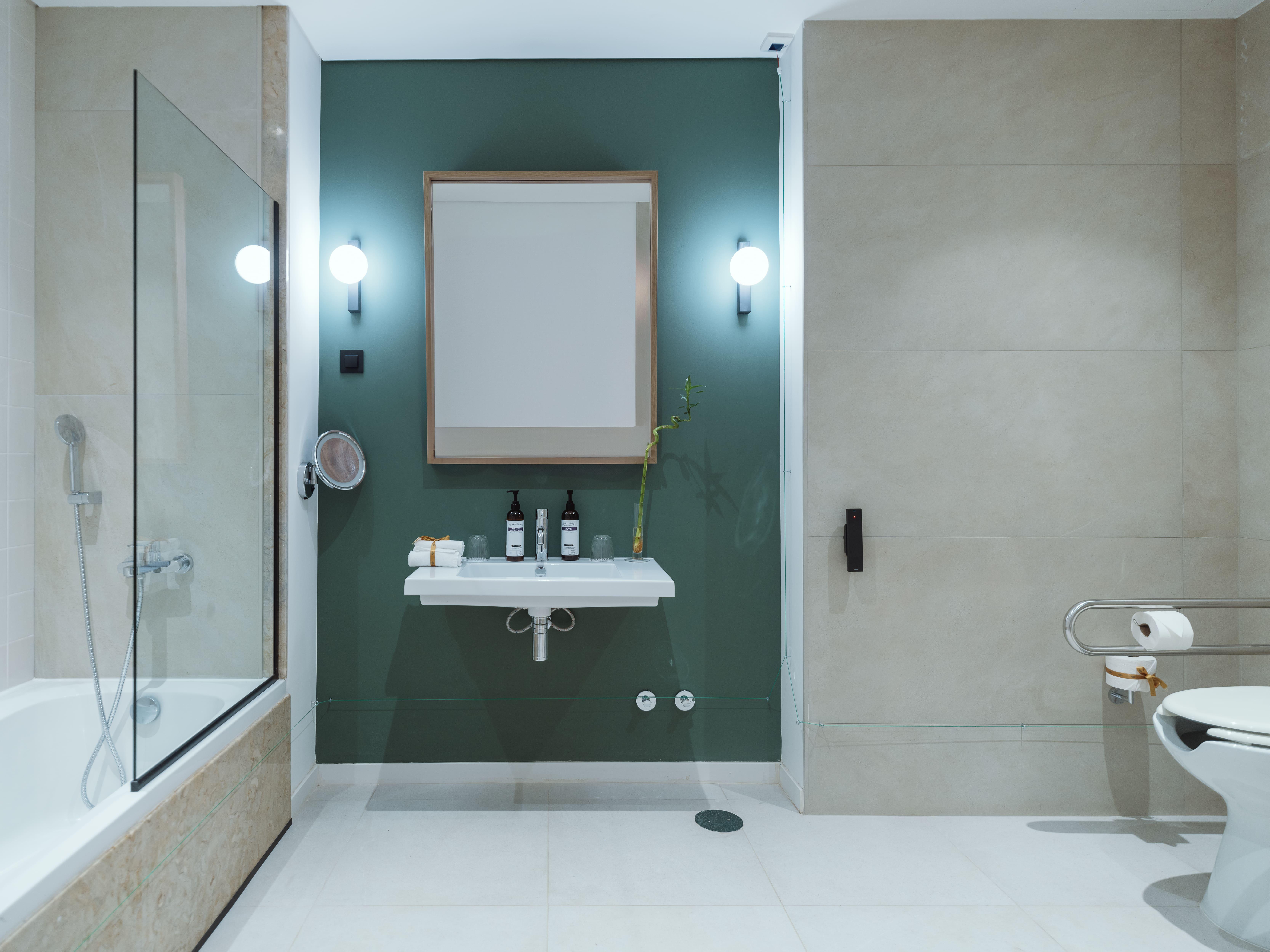 None  Dreams Madeira Resort, Spa & Marina Funchal