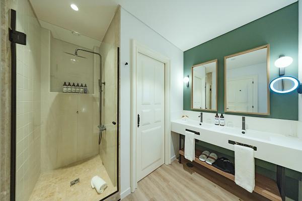 DOUBLE FRONTAL OCEAN VIEW (ADULTS ONLY) Dreams Madeira Resort, Spa & Marina Funchal DOUBLE FRONTAL OCEAN VIEW (ADULTS ONLY) Dreams Madeira Resort, Spa & Marina Funchal