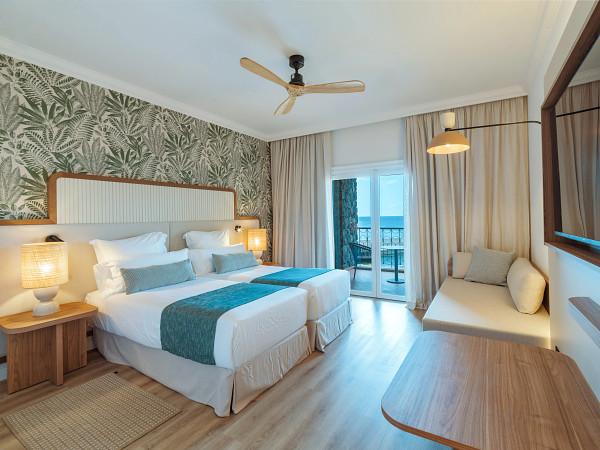 DOUBLE FRONTAL OCEAN VIEW (ADULTS ONLY) Dreams Madeira Resort, Spa & Marina Funchal DOUBLE FRONTAL OCEAN VIEW (ADULTS ONLY) Dreams Madeira Resort, Spa & Marina Funchal