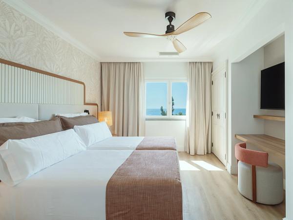 PREFERRED CLUB FAMILY DELUXE FRONTAL OCEAN VIEW Dreams Madeira Resort, Spa & Marina Funchal PREFERRED CLUB FAMILY DELUXE FRONTAL OCEAN VIEW Dreams Madeira Resort, Spa & Marina Funchal