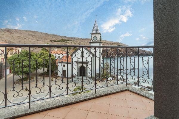 None  Dreams Madeira Resort, Spa & Marina Funchal