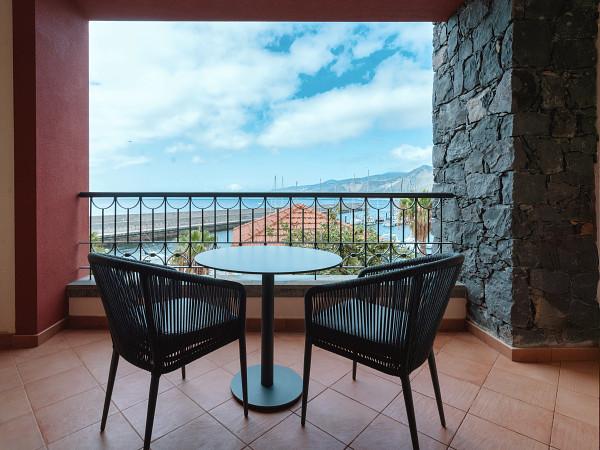 PREFERRED CLUB SUITE FRONTAL OCEAN VIEW (ADULTS ONLY) Dreams Madeira Resort, Spa & Marina Funchal PREFERRED CLUB SUITE FRONTAL OCEAN VIEW (ADULTS ONLY) Dreams Madeira Resort, Spa & Marina Funchal