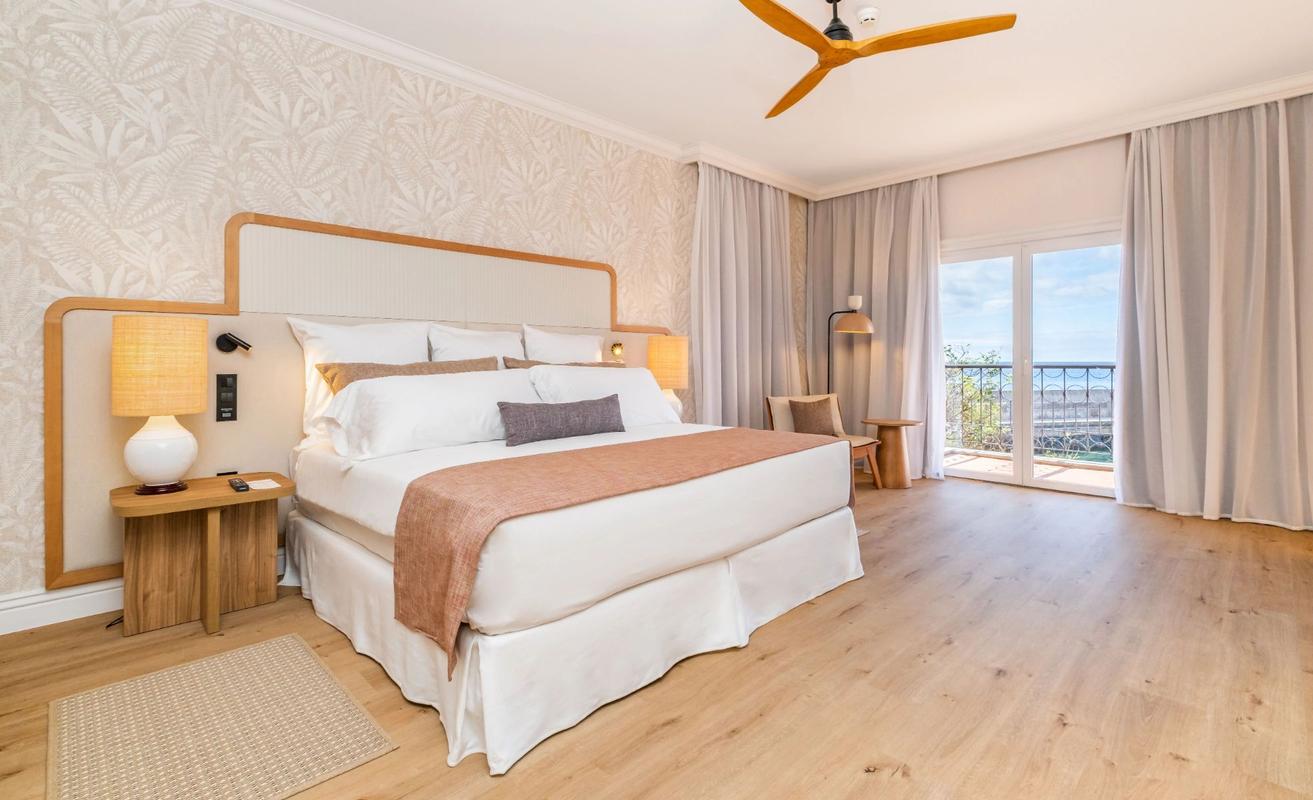 PREFERRED CLUB SUITE Dreams Madeira Resort, Spa & Marina Funchal PREFERRED CLUB SUITE Dreams Madeira Resort, Spa & Marina Funchal