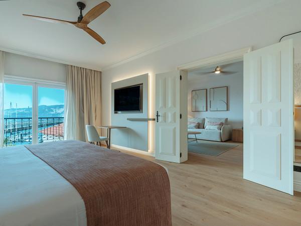 PREFERRED CLUB SUITE FRONTAL OCEAN VIEW (ADULTS ONLY) Dreams Madeira Resort, Spa & Marina Funchal PREFERRED CLUB SUITE FRONTAL OCEAN VIEW (ADULTS ONLY) Dreams Madeira Resort, Spa & Marina Funchal