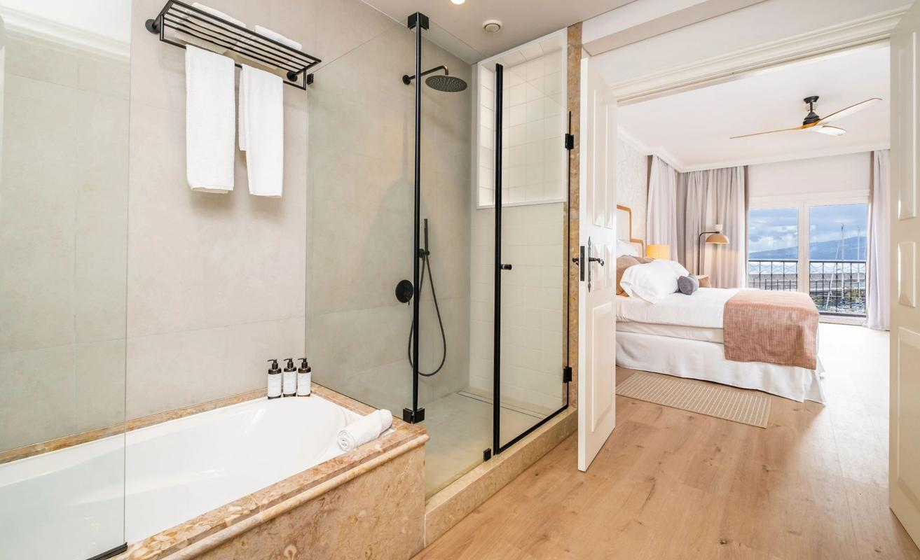 PREFERRED CLUB SUITE Dreams Madeira Resort, Spa & Marina Funchal PREFERRED CLUB SUITE Dreams Madeira Resort, Spa & Marina Funchal