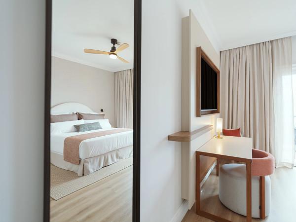 PREFERRED CLUB PRESIDENTIAL SUITE Dreams Madeira Resort, Spa & Marina Funchal PREFERRED CLUB PRESIDENTIAL SUITE Dreams Madeira Resort, Spa & Marina Funchal